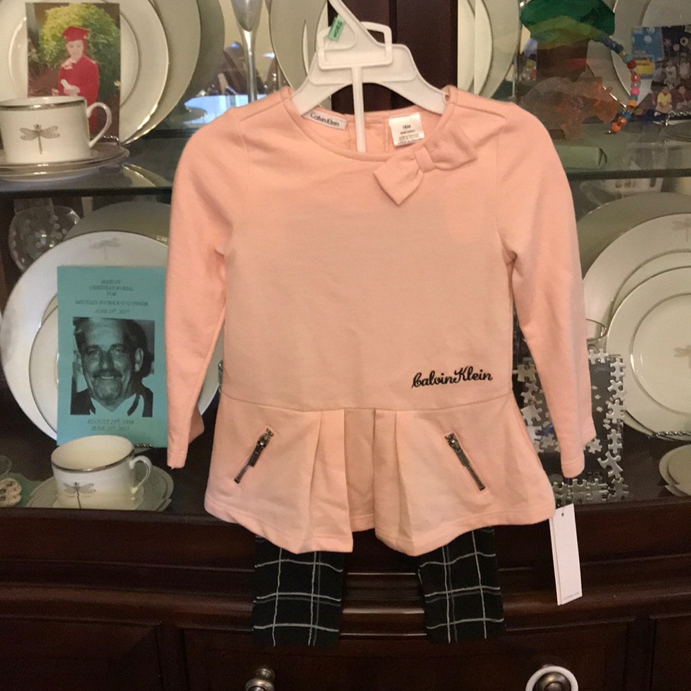Calvin Klein 2 Piece Set 18 months